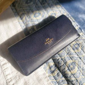 Woman's wallet
